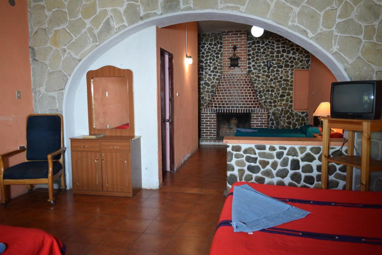 Hotel Playa Linda Panajachel Kültér fotó