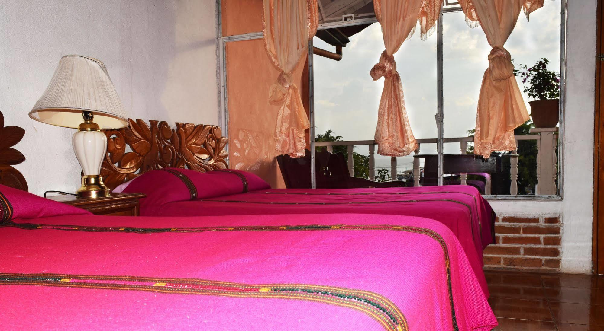 Hotel Playa Linda Panajachel Kültér fotó
