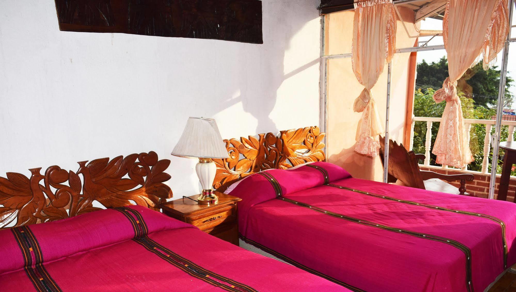 Hotel Playa Linda Panajachel Kültér fotó